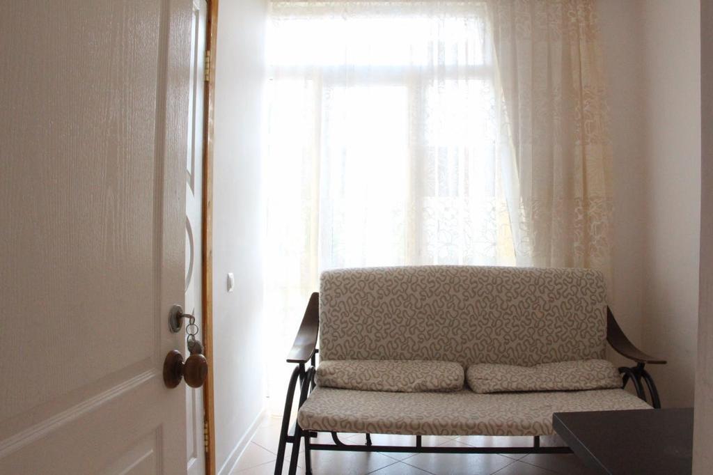 Guest House Albatros チョルポン・アタ エクステリア 写真