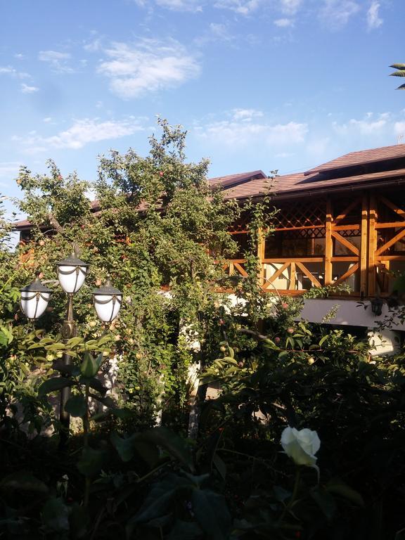 Guest House Albatros チョルポン・アタ エクステリア 写真